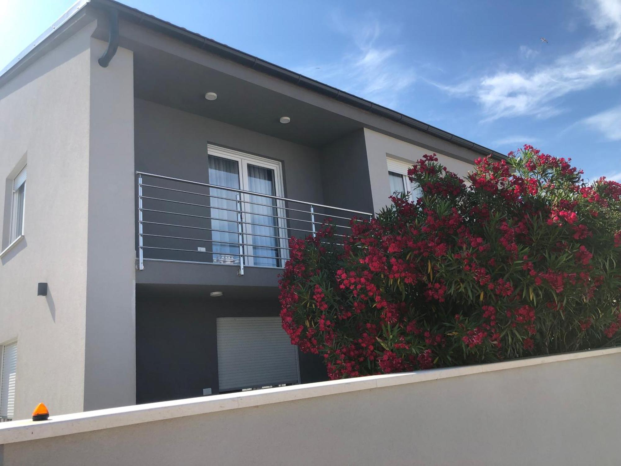 Leneda Apartments With Pool Pula Exterior photo